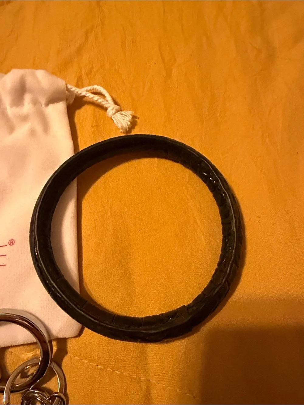 Oventure Key Ring Set with Black leather Bangle